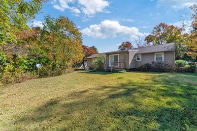 74 E Ridge Drive, House other with 2 bedrooms, 1 bathrooms and null parking in Middlebury CT | Image 2