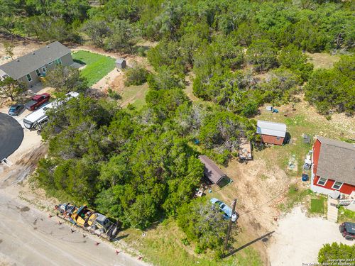 1050 Deer Run Pass, Canyon Lake, TX, 78133-5588 | Card Image