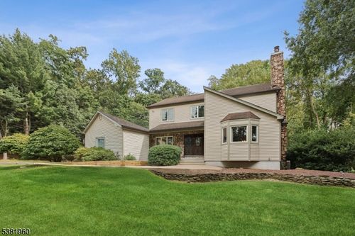 7 Canyon Woods Ct, Holmdel, NJ, 07733-2081 | Card Image