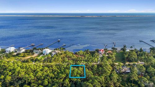 5494 Soundside Dr, Gulf Breeze, FL, 32563-9567 | Card Image