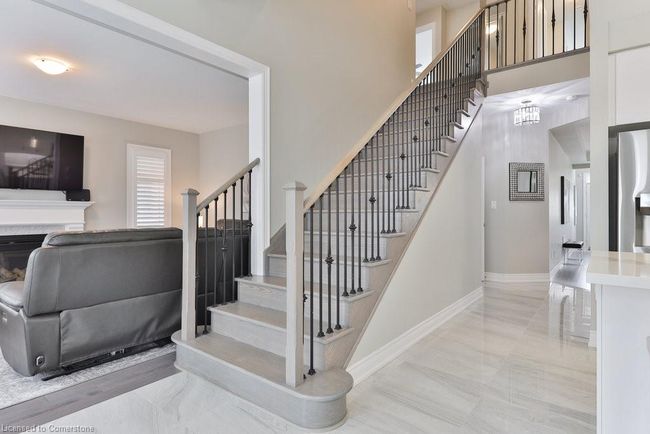 11 Mill Stone Terr, House other with 4 bedrooms, 4 bathrooms and 4 parking in Waterdown ON | Image 18