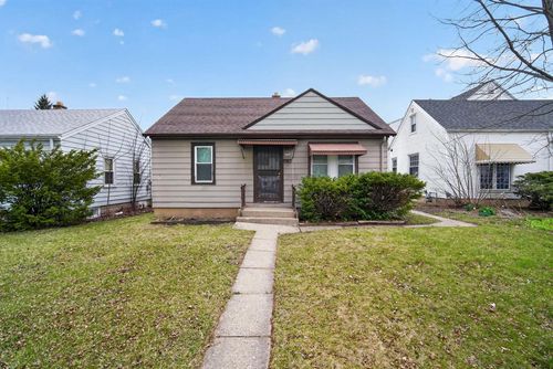 4722 N 22nd Street, Milwaukee, WI, 53209 | Card Image