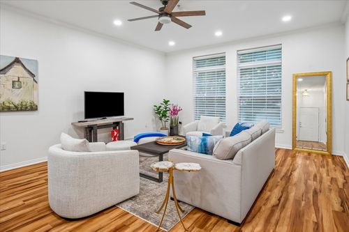 134-2305 Worthington Street, Dallas, TX, 75204 | Card Image
