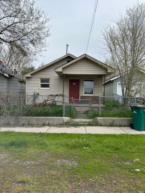 337 Martin St, Klamath Falls, OR, 97601-3241 | Card Image