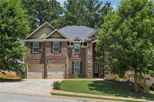 2194 Dodson Woods Dr, Fairburn, GA, 30213-5812 | Card Image