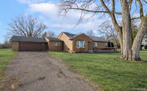 6449 Detroit St, Mount Morris, MI, 48458-2368 | Card Image