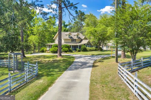 87 Georgia Ave, Adrian, GA, 31002-3118 | Card Image