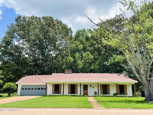 238 Oakbend Dr, Madison, MS, 39110-9746 | Card Image