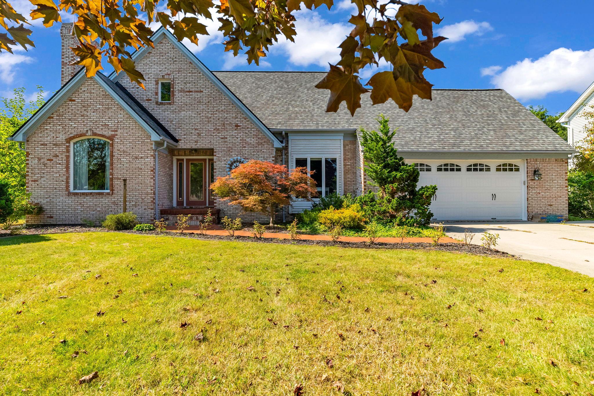 Highland Dr, Saint Clair, MI 48079