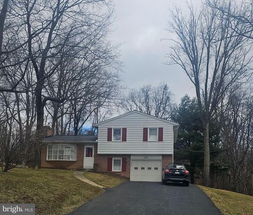 13392 South Ave, Blue Ridge Summit, PA, 17214-9744 | Card Image