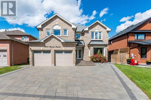 5937 Rayshaw Cres, Mississauga, ON, L5M2P1 | Card Image