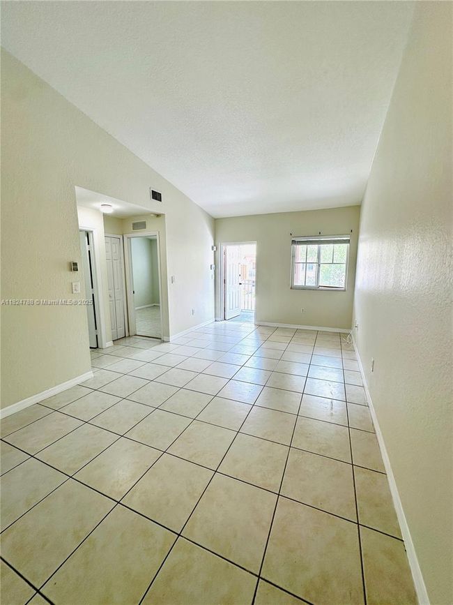 UNIT-203 - 1251 Se 28 Th Ct, Condo with 2 bedrooms, 2 bathrooms and null parking in Homestead FL | Image 7