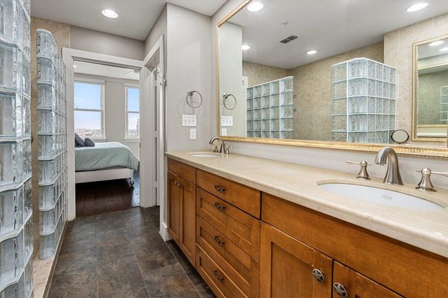 APT-806 - 411 W 7 Th St, Condo with 2 bedrooms, 2 bathrooms and null parking in Fort Worth TX | Image 20