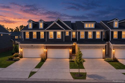 4830 Broomfield Way, Lake Orion, MI, 48359-1957 | Card Image