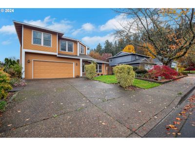 7058 Sw 181 St Pl, House other with 3 bedrooms, 2 bathrooms and 2 parking in Beaverton OR | Image 2