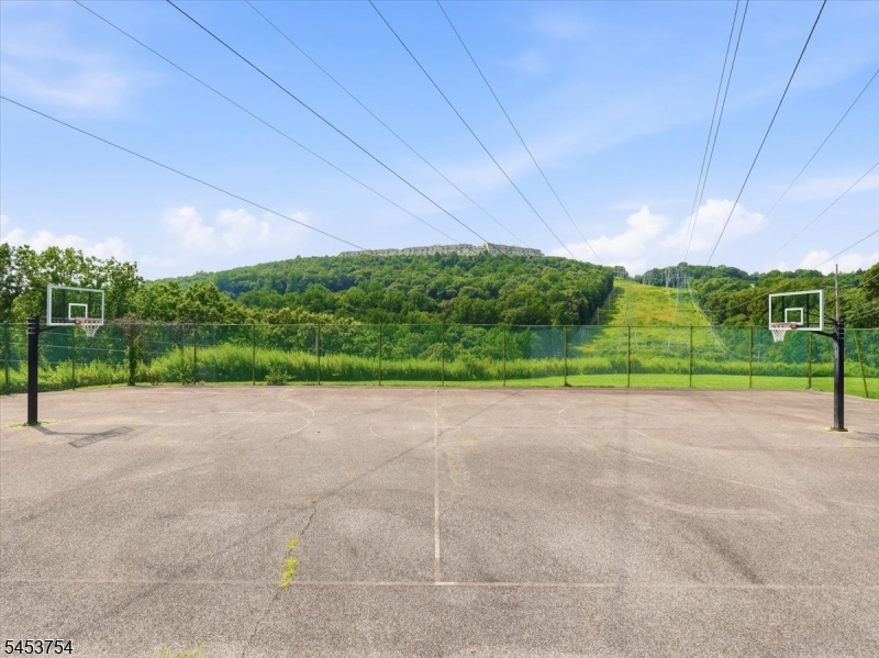 Residential Lease in Morris Plains Boro 2