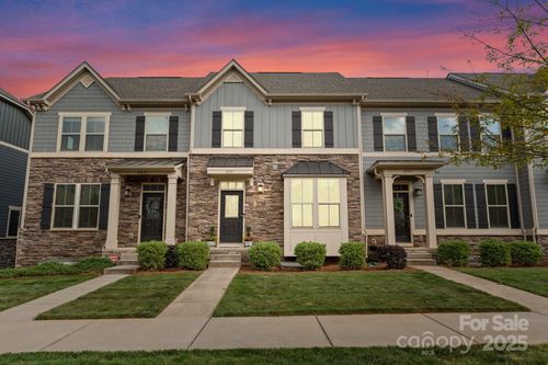 2037 Birchside Dr, Charlotte, NC, 28205-0901 | Card Image