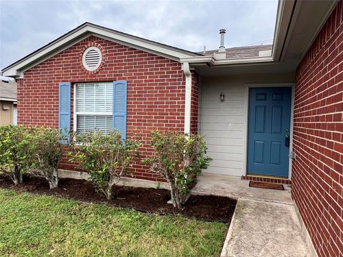 112 Mason Reed Cv, Kyle, TX, 78640-5429 | Card Image