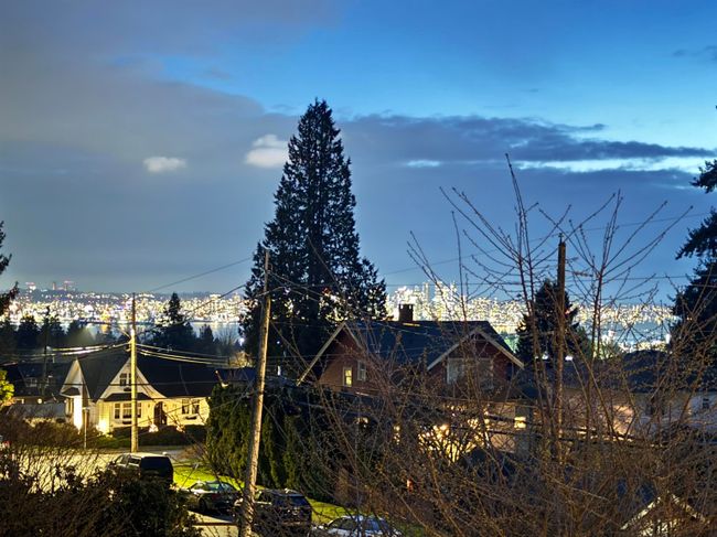 2644 Chesterfield Avenue, House other with 6 bedrooms, 4 bathrooms and 2 parking in North Vancouver BC | Image 26