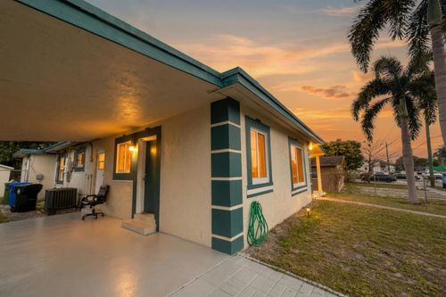 2757 Sw 7th St, Fort Lauderdale, FL, 33312-2140 | Card Image