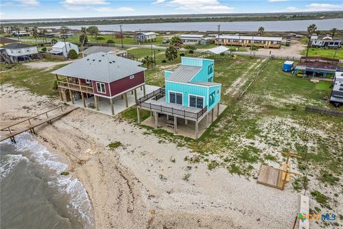 1385 N Ocean Dr, Port Lavaca, TX, 77979-5862 | Card Image