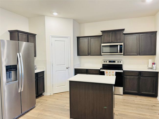 2808 Jasmine Dr, House other with 5 bedrooms, 2 bathrooms and null parking in Sherman TX | Image 6