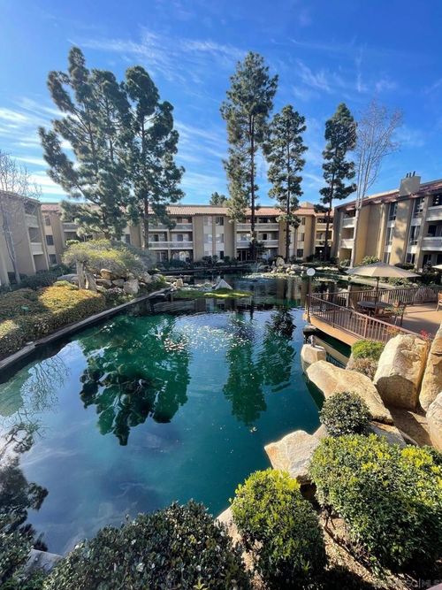 3-225-1801 Diamond Street, San Diego, CA, 92109 | Card Image