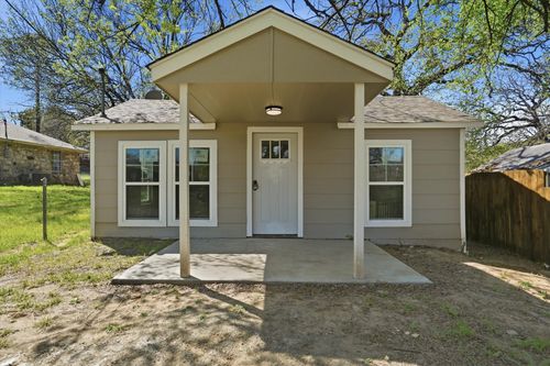 613 Bryan St, Weatherford, TX, 76086-2307 | Card Image