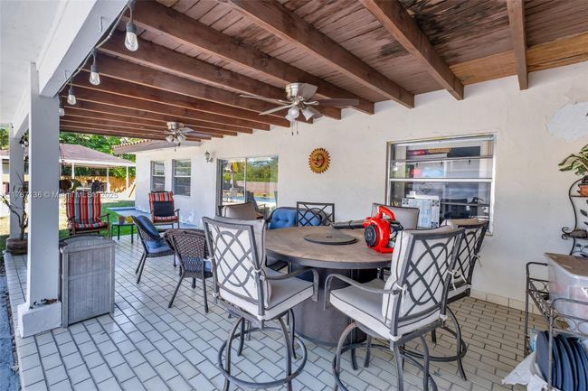 6835 Sw 112 Th St, House other with 4 bedrooms, 3 bathrooms and null parking in Pinecrest FL | Image 24