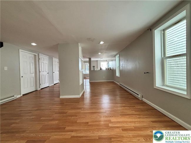 312 W Ridge St, House other with 3 bedrooms, 2 bathrooms and null parking in Lansford PA | Image 9