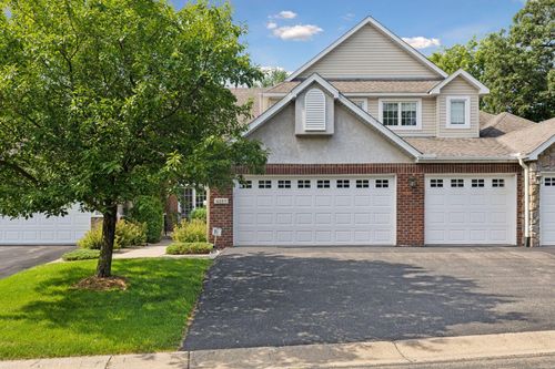 4185 Yuma Ln N, Plymouth, MN, 55446-2013 | Card Image