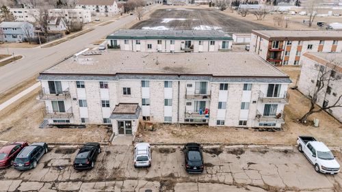 2409 4th Avenue N, Moorhead, MN, 56560 | Card Image