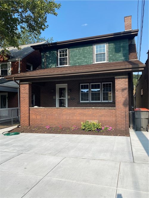 2312 7th Ave, Beaver Falls, PA, 15010-3748 | Card Image