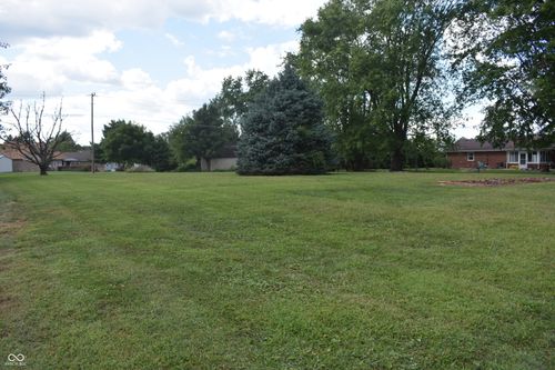 5301 Liz Ln, Anderson, IN, 46017-9667 | Card Image