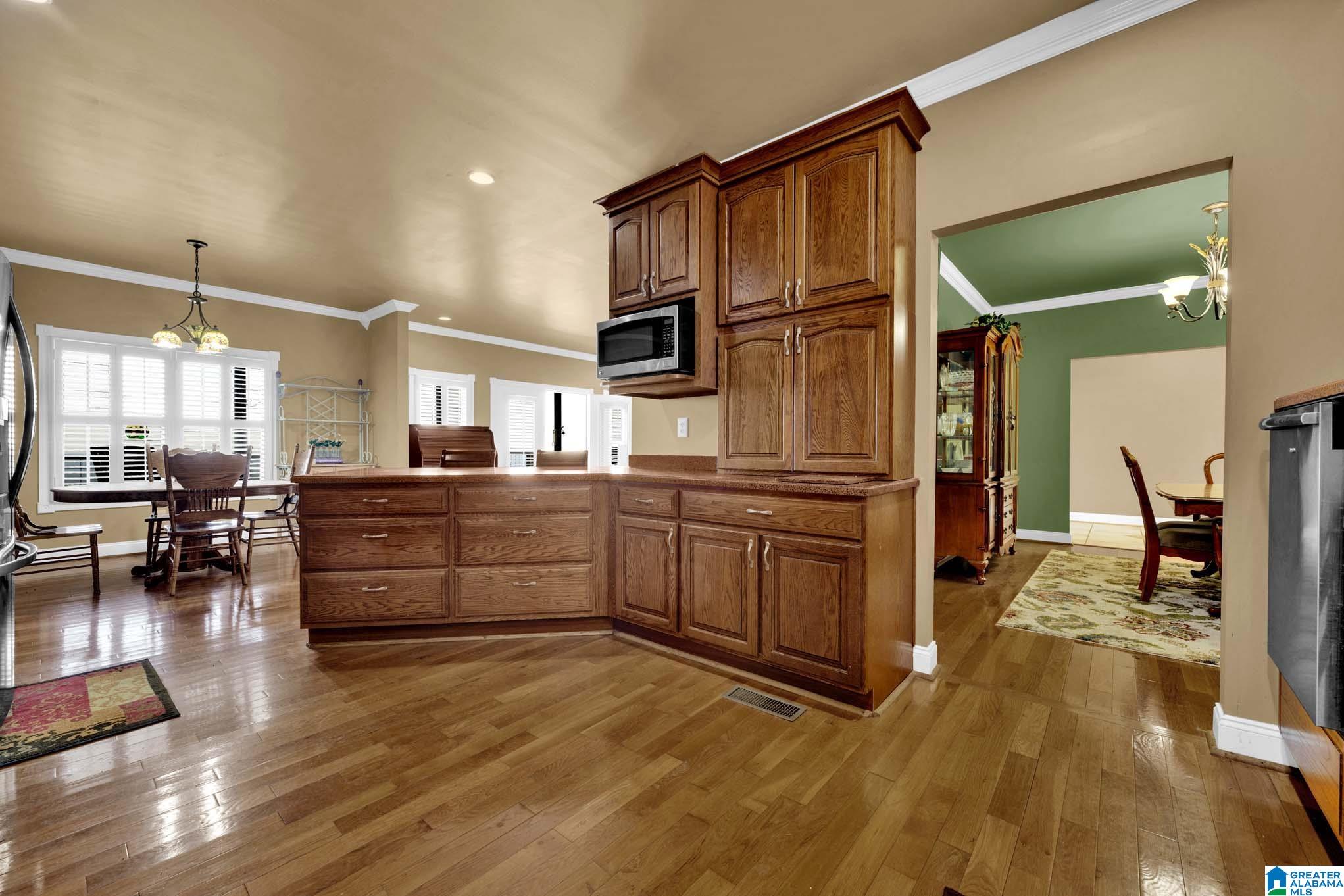 Residential in SPRINGVILLE 5