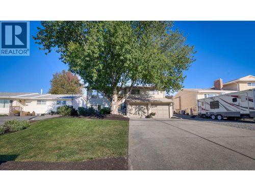 4477 Gordon Dr, Kelowna, BC, V1W1T2 | Card Image