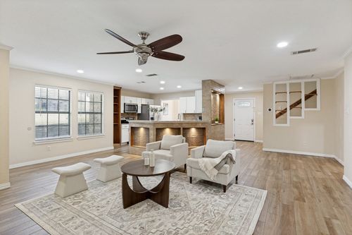 4220 Canyon Trl, Lake Worth, TX, 76135-2308 | Card Image