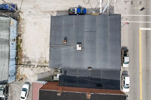 2-4 S Main St, Cloverdale, IN, 46120-8531 | Card Image