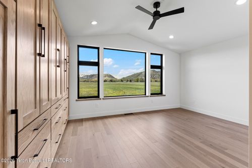 2055 Log Cabin Clb Road, Jackson, WY, 83001 | Card Image