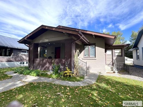 119 8th St, Idaho Falls, ID, 83401-4801 | Card Image