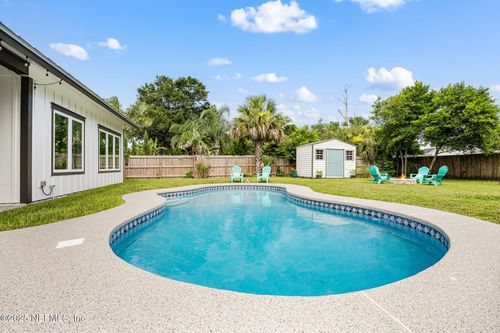 612 18th Ave N, Jacksonville Beach, FL, 32250-4817 | Card Image