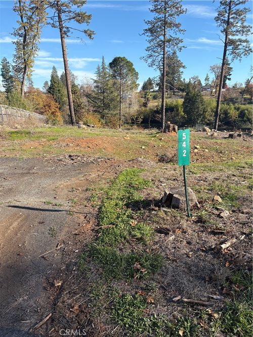 542 Hillcrest Dr, Paradise, CA, 95969-5700 | Card Image