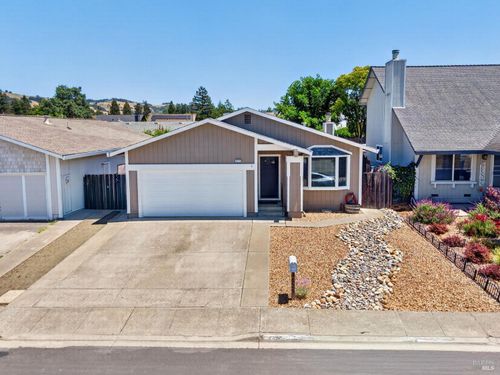 4526 Hillview Ct, Rohnert Park, CA, 94928-1878 | Card Image