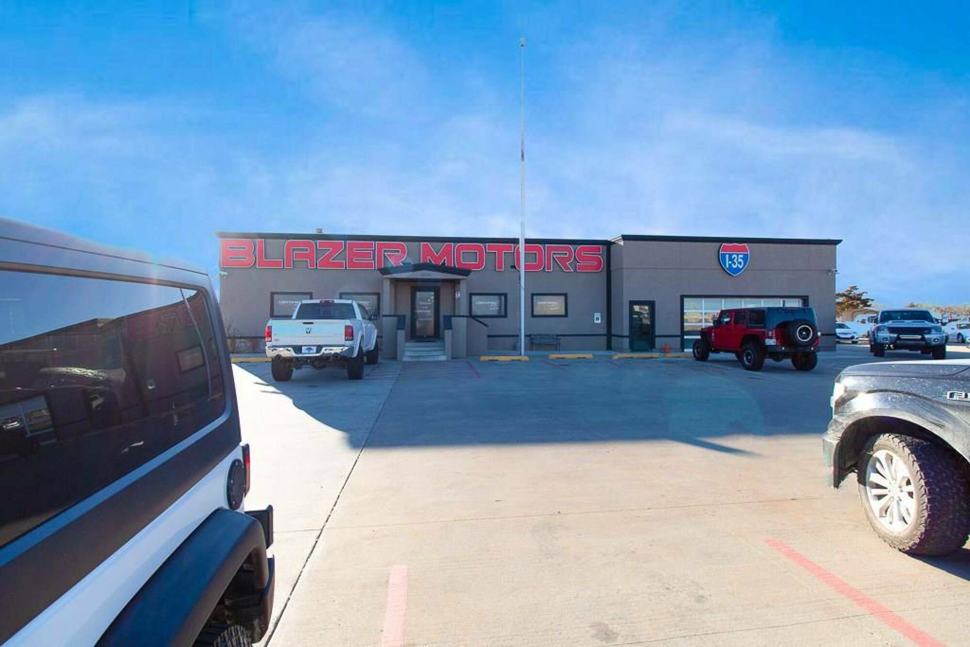 9229 I 35 Service Rd, Moore, OK 73160