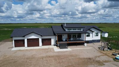 10272 Township Road 300, House detached with 6 bedrooms, 4 bathrooms and null parking in Hanna AB | Image 1