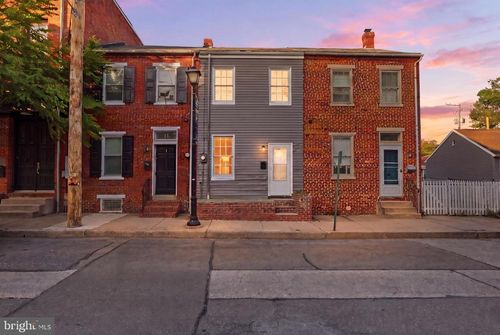 13 S 2nd St, COLUMBIA, PA, 17512-1425 | Card Image