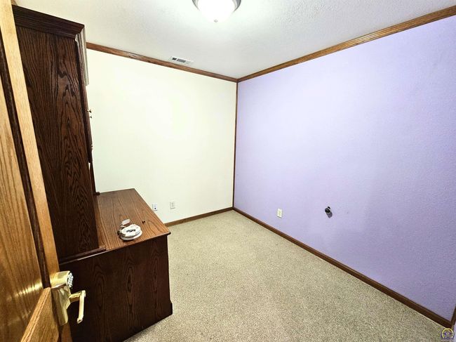 1705 Oregon St, Home with 0 bedrooms, 0 bathrooms and 4 parking in Hiawatha KS | Image 10