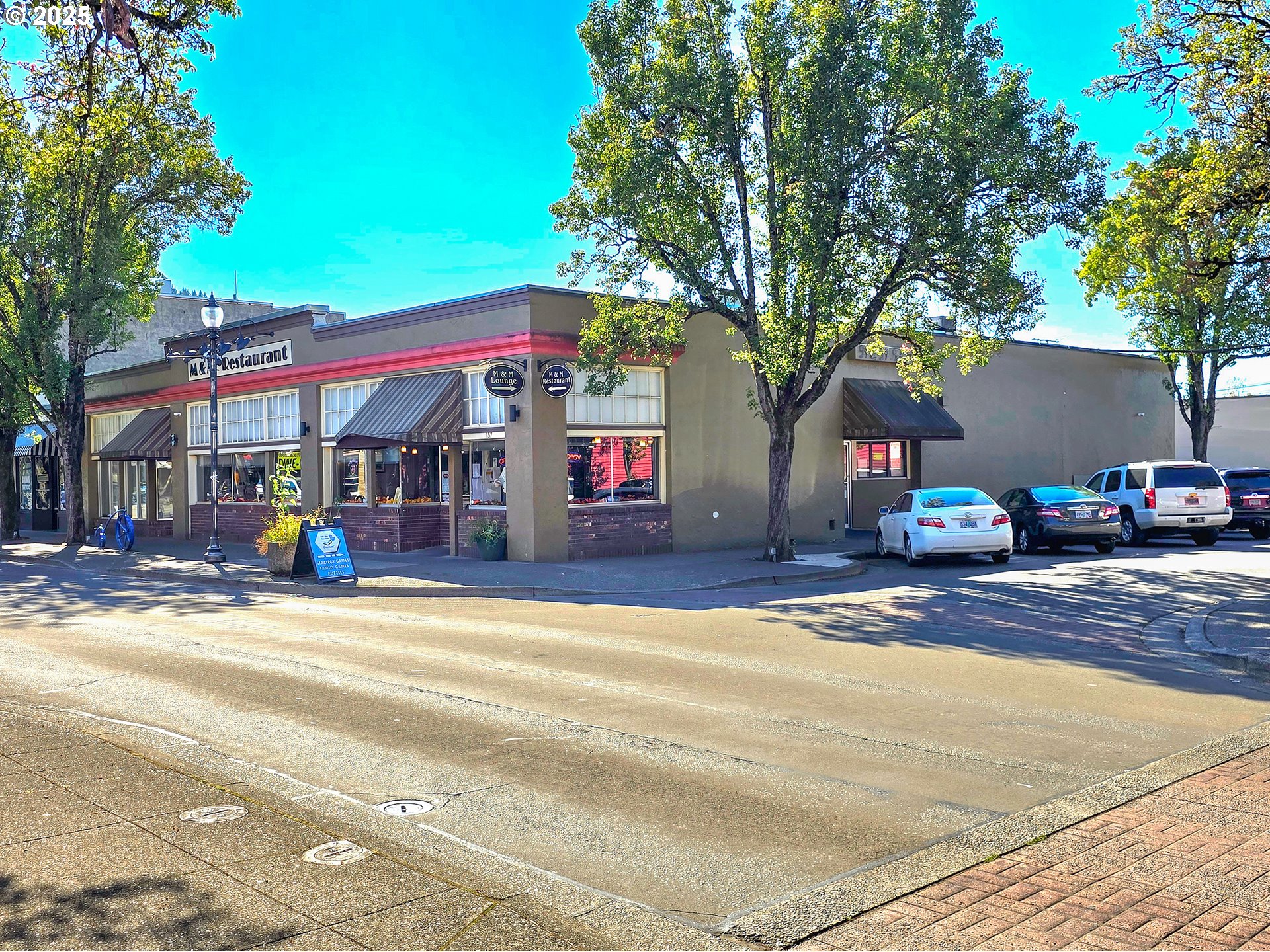Commercial Sale in Gresham