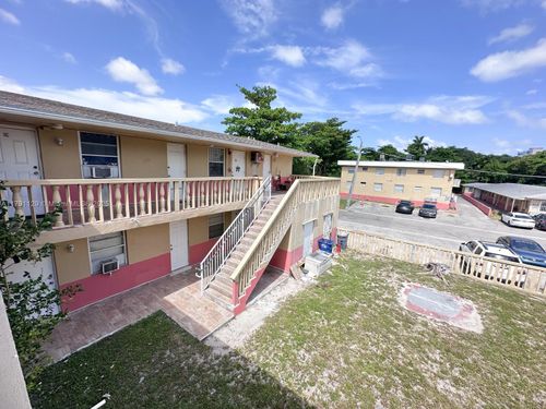 apt-2-8450 Ne Miami Ct, Miami, FL, 33138-3731 | Card Image