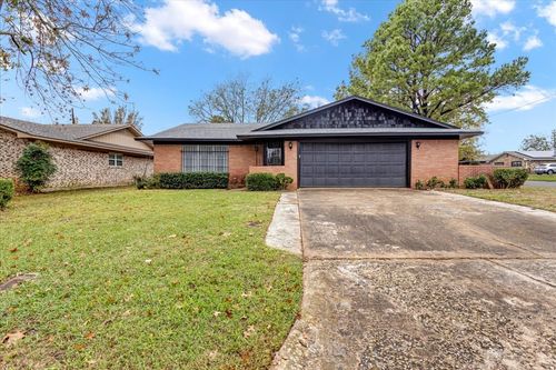 509 Dean Dr, Denison, TX, 75020-3613 | Card Image